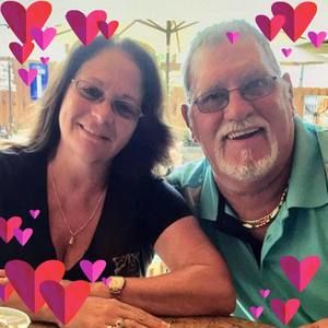 Meet your Posher, Deena